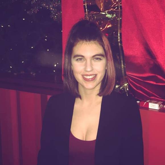 Meet your Posher, Lauren - Picture 1 of 1